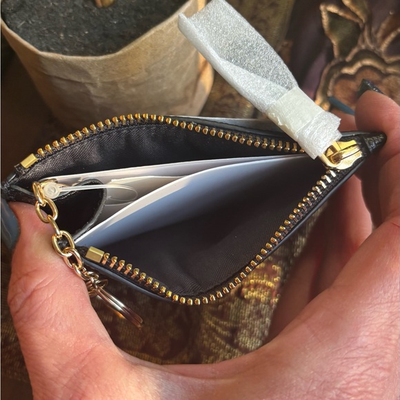 Authentic COACH grossgrain leather zip top card case with keychain - Picture 3 of 6